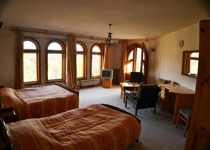 Family Silver Smolyan